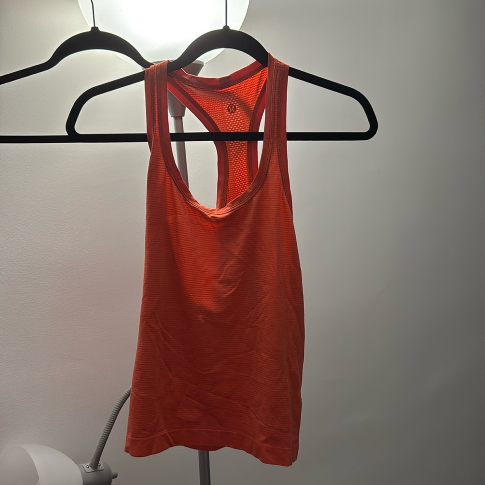 Lululemon tank